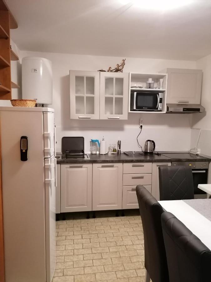 Apartman-Maja-Krk كرك المظهر الخارجي الصورة