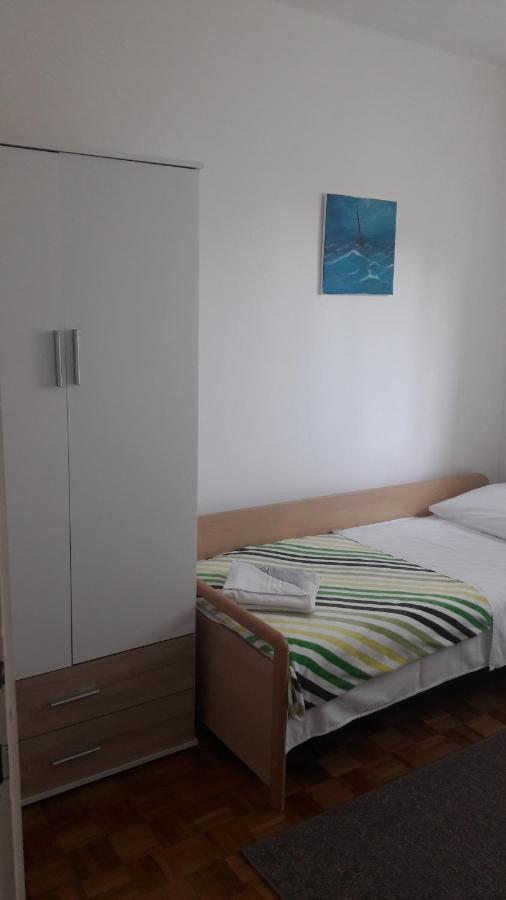 Apartman-Maja-Krk كرك المظهر الخارجي الصورة